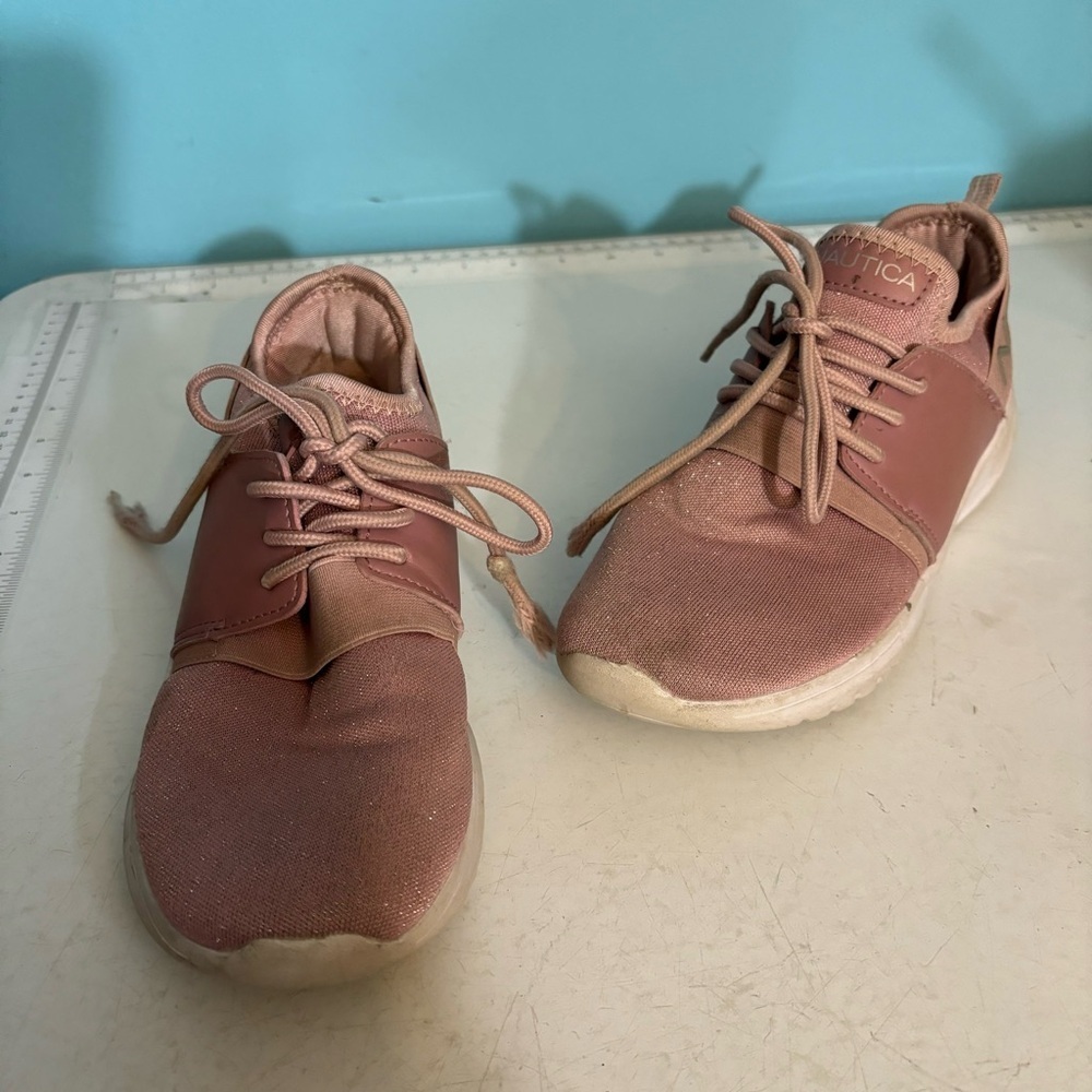 💥5/$25 Nautical women’s/kid’s pink lace up shoes‎ in size 36 or  size 4